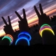 100 bracelets de fête lumineux multicolores Glow PREMIUM