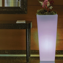 Vaso Plantador 110cm com luz solar led 16 cores RGBW 'Amsterdam'
