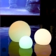 Boule, sphère avec lumière LED RGBW, batterie rechargeable de différentes tailles
